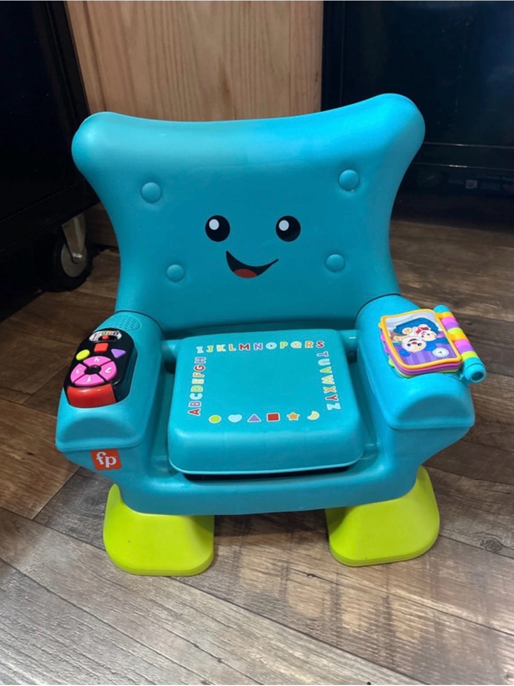 Fisher-Price Blue Interactive Learning Chair with Yellow Feet